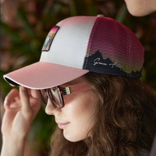 Curved Bill Trucker - Pink Alpine